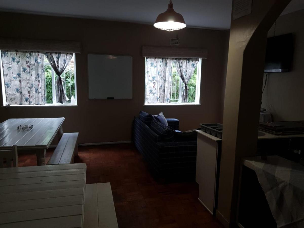 Stellenbosch Travellers Lodge Hostel 외부 사진