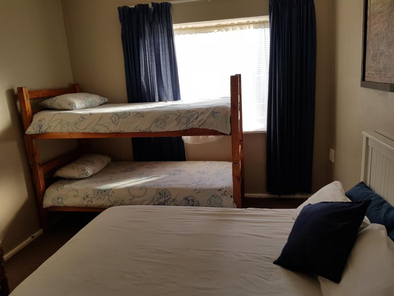 Stellenbosch Travellers Lodge Hostel 외부 사진